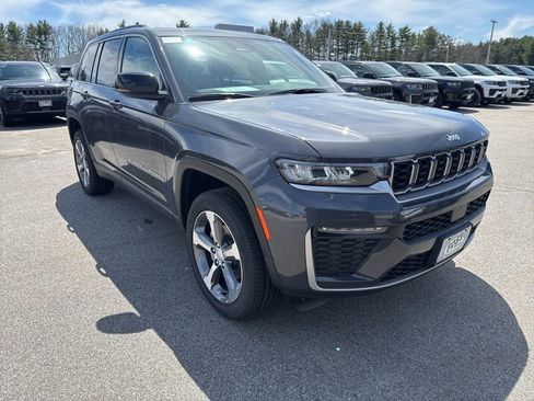 New 2026 Jeep Grand Cherokee Limited AWD/4WD image 7