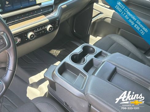 Used 2023 Chevrolet Silverado 1500 LT w/ Protection Package AWD/4WD image 16