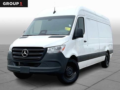 New 2025 Mercedes-Benz Sprinter 2500 image 1