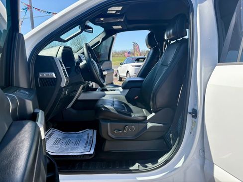 Used 2015 Ford F150 Lariat image 21