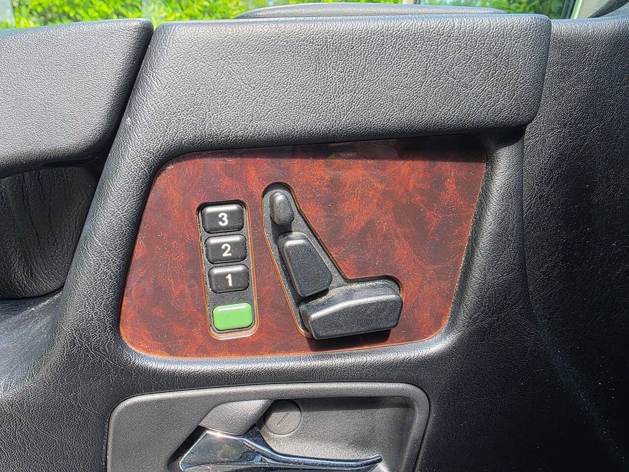 Used 2004 Mercedes-Benz G 500 image 11