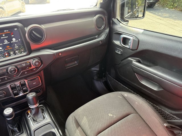Used 2023 Jeep Gladiator Sport AWD/4WD image 15