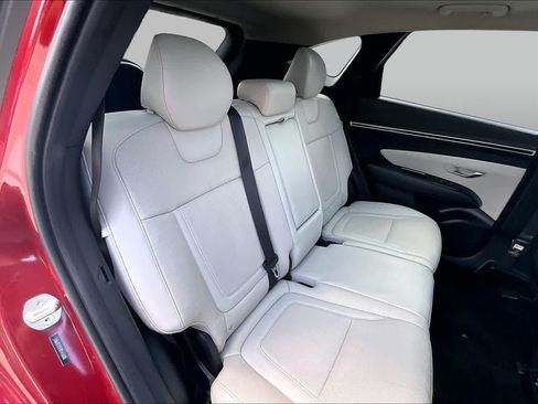 Used 2024 Hyundai Tucson Limited FWD image 19