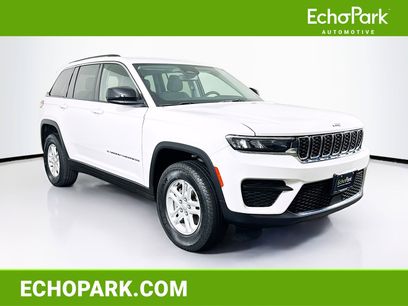 Used 2023 Jeep Grand Cherokee Laredo w/ Luxury Tech Group I