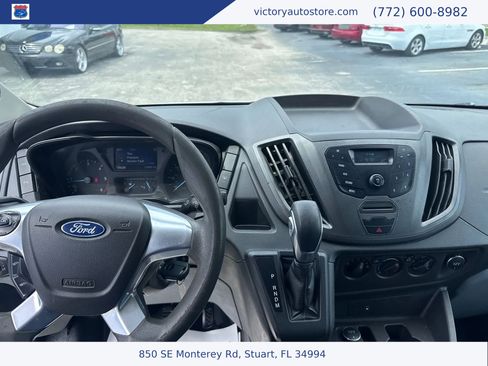Used 2017 Ford Transit 350 XL image 28