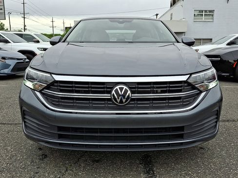 Used 2024 Volkswagen Jetta SE FWD image 5