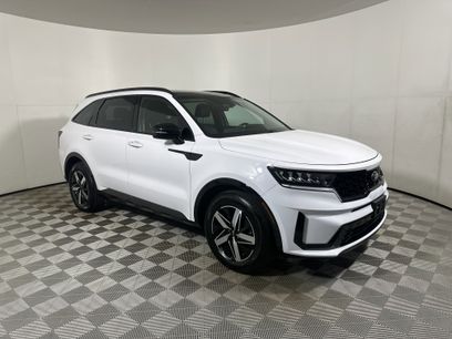 Used 2021 Kia Sorento S w/ Panoramic Sunroof Package