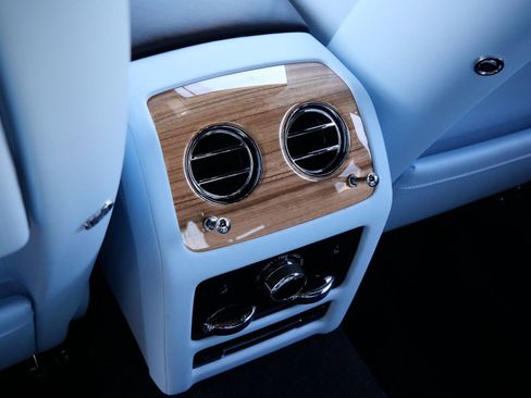 Used 2022 Rolls-Royce Ghost w/ Ghost Package image 27