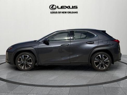 Used 2022 Lexus UX 200 200 Base image 4