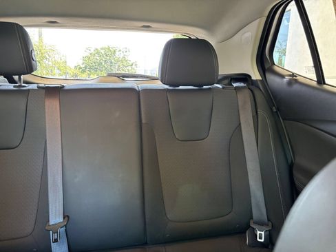 Used 2025 Buick Encore GX Preferred FWD image 37