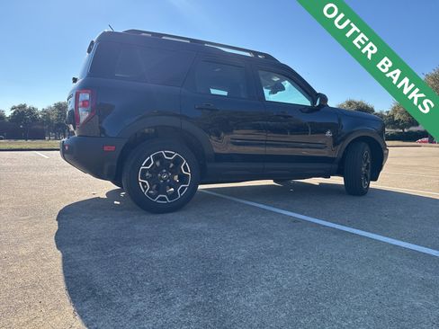 Used 2025 Ford Bronco Sport Outer Banks image 3