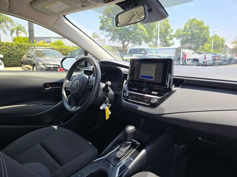 Used 2026 Toyota Corolla LE FWD image 11