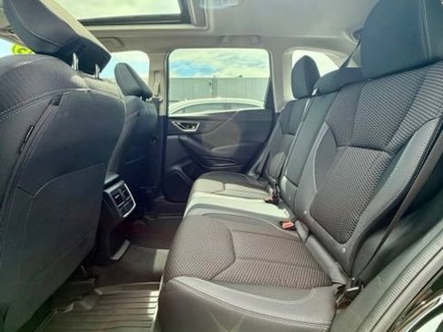Used 2023 Subaru Forester Premium AWD/4WD image 23