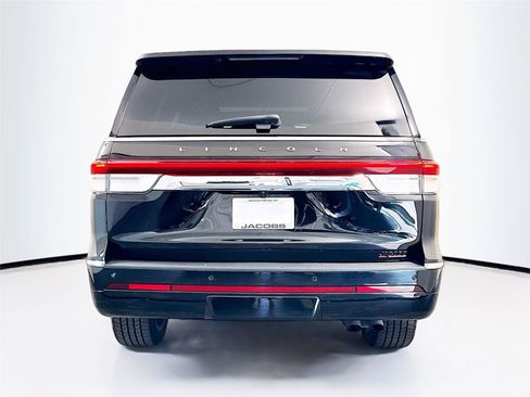 Used 2023 Lincoln Navigator Reserve AWD/4WD image 34