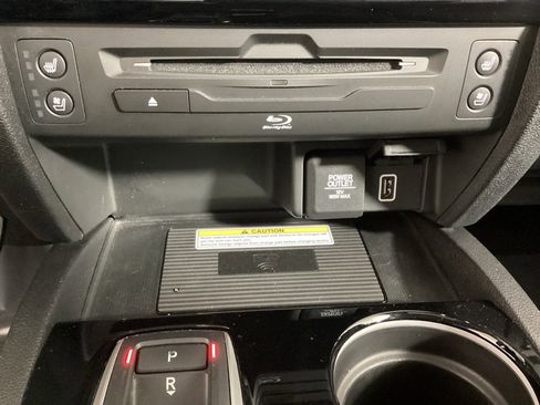 Used 2019 Honda Pilot Elite image 34