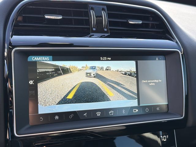 Used 2019 Jaguar XE Premium RWD image 22