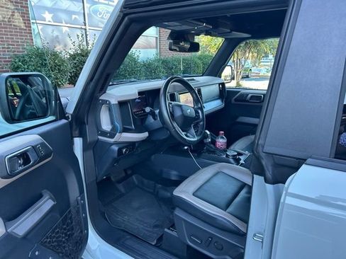 Used 2023 Ford Bronco Wildtrak AWD/4WD image 9