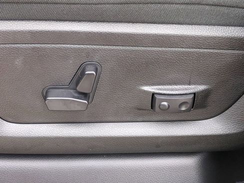New 2026 RAM 2500 Big Horn AWD/4WD image 21