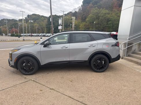 New 2026 Kia Sportage X-Line w/ X-Line Premium Package image 4