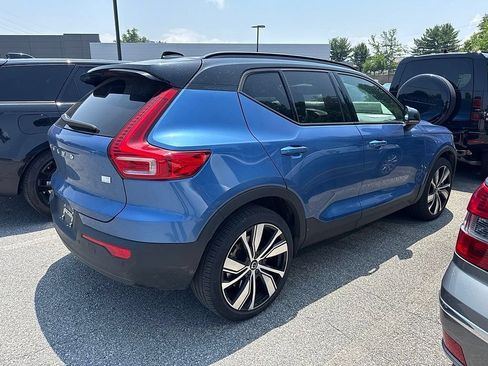 Used 2021 Volvo XC40 P8 Recharge w/ Advanced Package AWD/4WD image 5