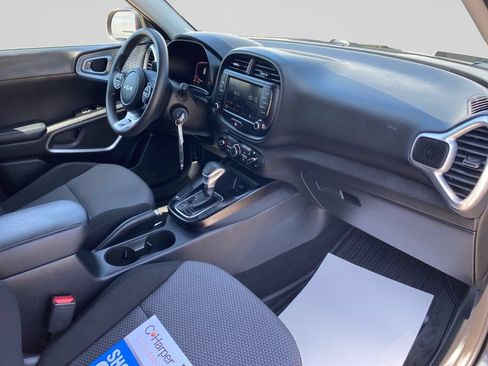 Certified 2023 Kia Soul LX FWD image 10