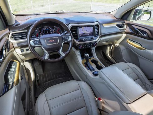 Used 2018 GMC Acadia Denali w/ Technology Package AWD/4WD image 25