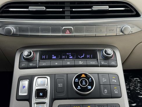 Used 2020 Hyundai Palisade Limited w/ Winter Weather Package image 6