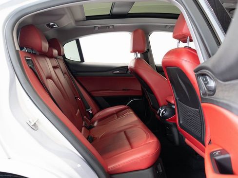 Used 2021 Alfa Romeo Stelvio Ti w/ Nero Edizione image 22