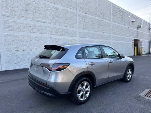 Certified 2024 Honda HR-V LX image 5