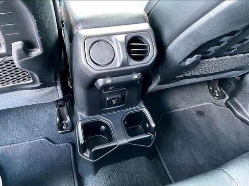 Used 2020 Jeep Gladiator Rubicon AWD/4WD image 24