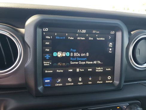 Used 2023 Jeep Wrangler Unlimited Rubicon 4xe w/ Safety Group image 20