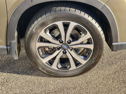 Used 2022 Subaru Forester Limited image 8