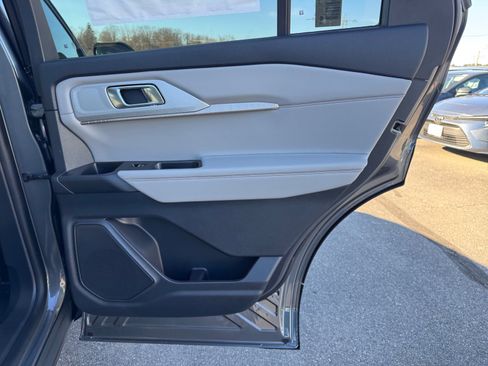 New 2026 Ford Explorer Active w/ Active Comfort Package image 27