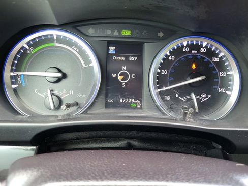 Used 2017 Toyota Highlander Limited w/ Carpet Mat Package AWD/4WD image 14