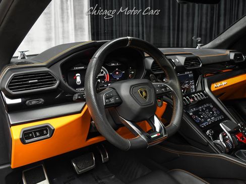 Used 2021 Lamborghini Urus AWD/4WD image 8