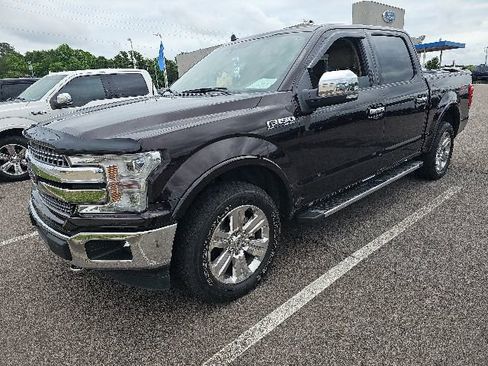 Used 2020 Ford F150 Lariat w/ Equipment Group 502A Luxury AWD/4WD image 4