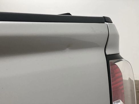 Used 2018 GMC Canyon Denali image 30