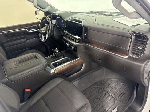 Used 2022 GMC Sierra 1500 Elevation w/ LPO, Elevation Black Package image 14
