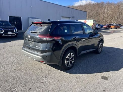 Certified 2023 Nissan Rogue SV w/ SV Premium Package image 7