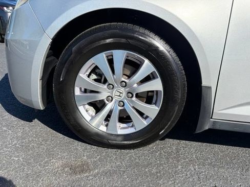 Used 2015 Honda Odyssey EX image 9