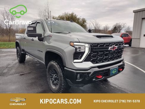Certified 2025 Chevrolet Silverado 2500 ZR2 image 1