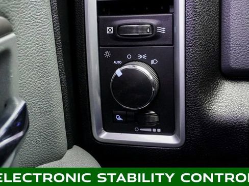 Used 2017 RAM 1500 Classic SLT image 21