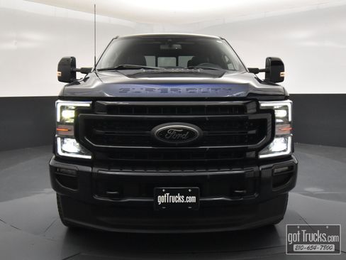 Used 2022 Ford F250 Lariat w/ Black Appearance Package image 52