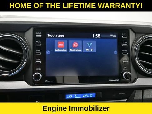 Used 2022 Toyota Tacoma TRD Sport AWD/4WD image 23
