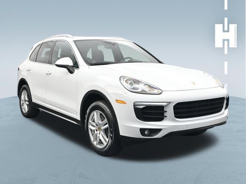 Used 2017 Porsche Cayenne Platinum Edition AWD/4WD image 1
