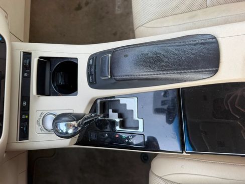 Used 2013 Lexus ES 300h w/ Luxury Pkg FWD image 26
