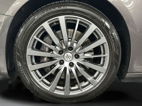 Used 2021 Maserati Ghibli RWD image 10