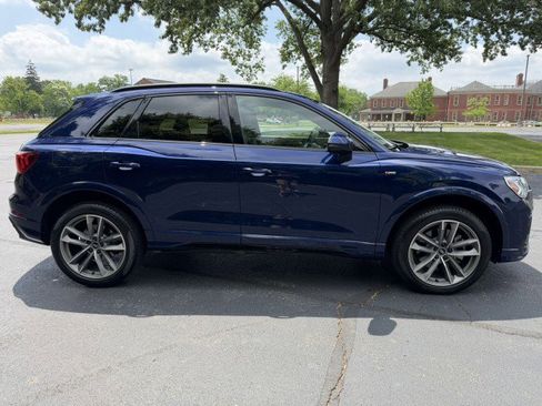 Certified 2025 Audi Q3 2.0T Premium w/ Convenience Package AWD/4WD image 8