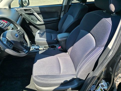 Used 2016 Subaru Forester 2.5i Premium w/ All-Weather Package image 12
