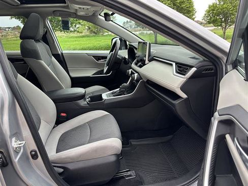 Used 2022 Toyota RAV4 XLE w/ Convenience Package AWD/4WD image 19